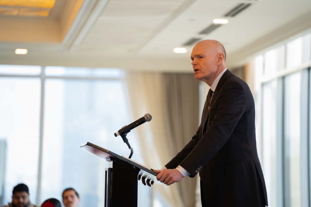 doug-sheridan-delivers-address-to-industry-professionals